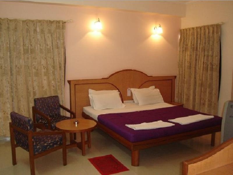 Hotel Woodland Kolhapur Εξωτερικό φωτογραφία