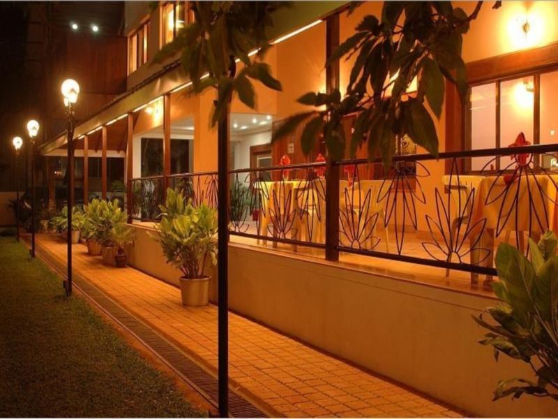 Hotel Woodland Kolhapur Εξωτερικό φωτογραφία