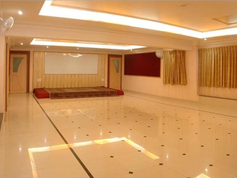 Hotel Woodland Kolhapur Εξωτερικό φωτογραφία