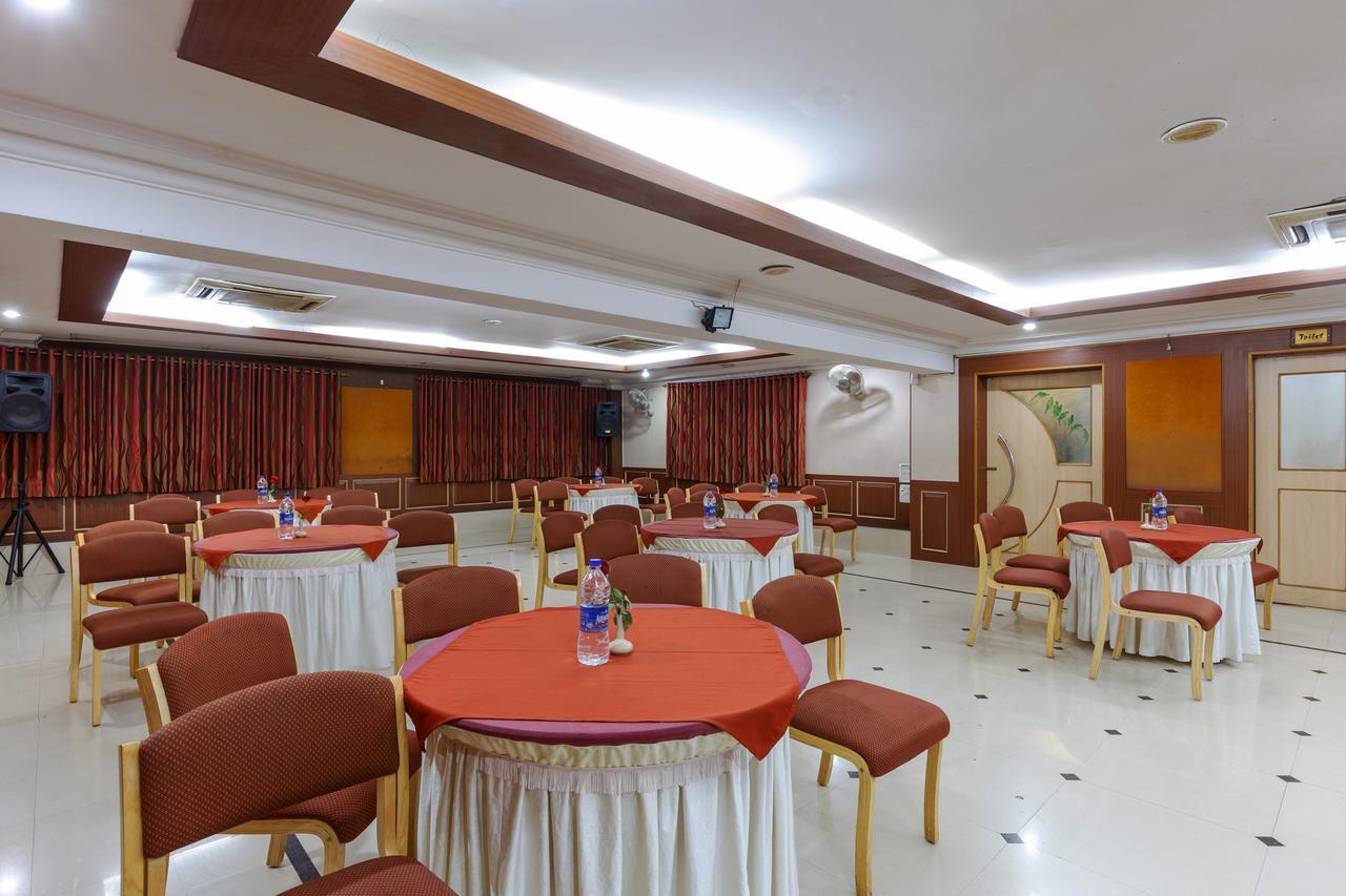 Hotel Woodland Kolhapur Εξωτερικό φωτογραφία