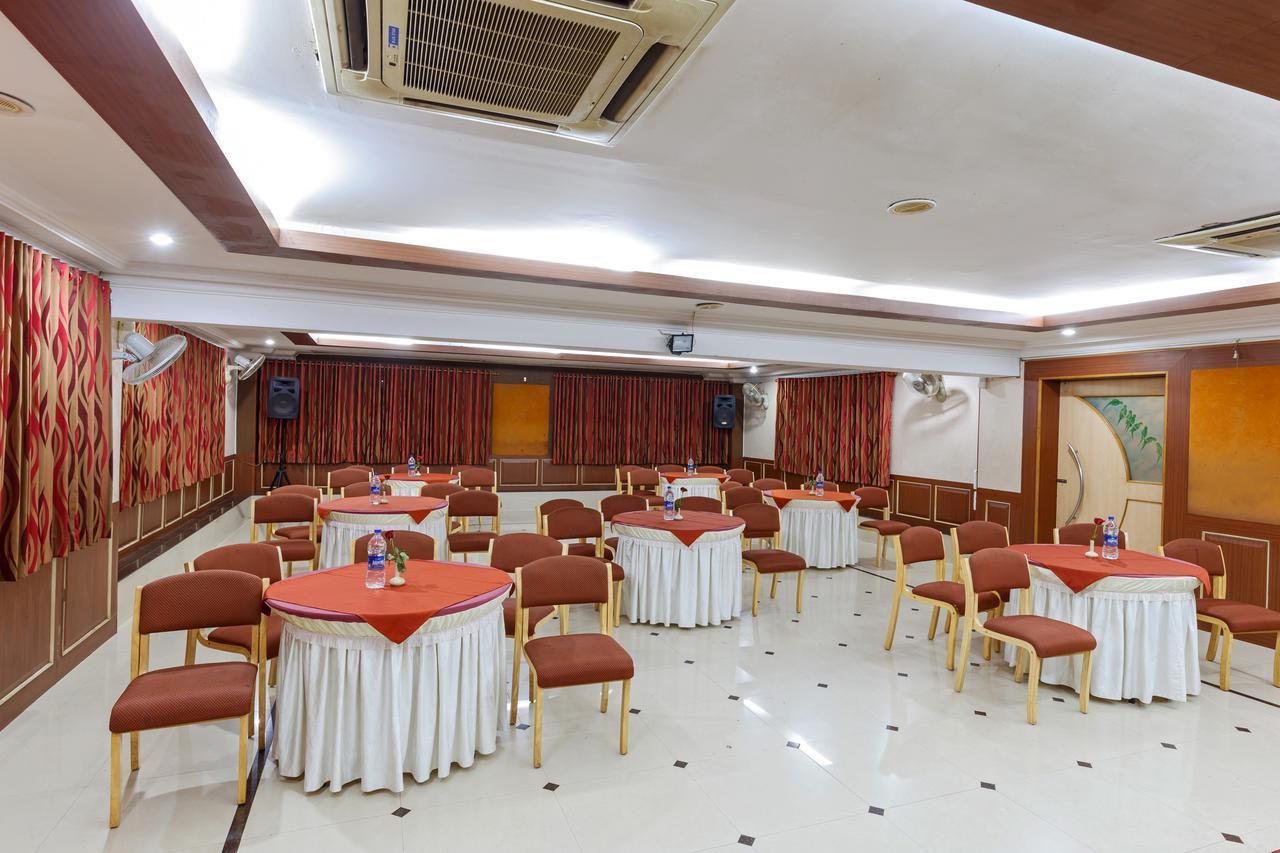 Hotel Woodland Kolhapur Εξωτερικό φωτογραφία